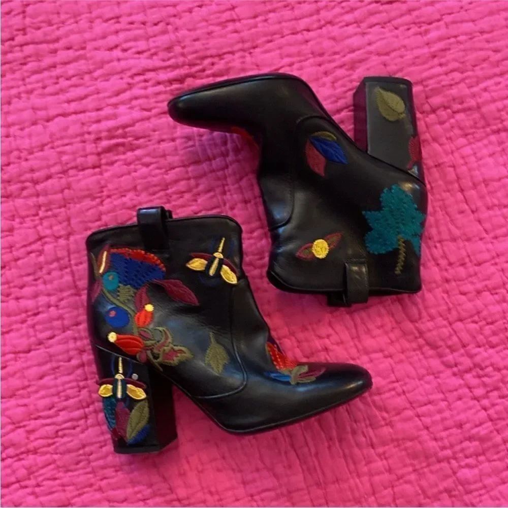 Laurence Decade Embroidered Black Ankle  leather Boots, US8 - Picture 15 of 16